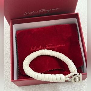 Ferragamo Salvatore Off-White Gancini Calfskin Bracelet/L7.5”